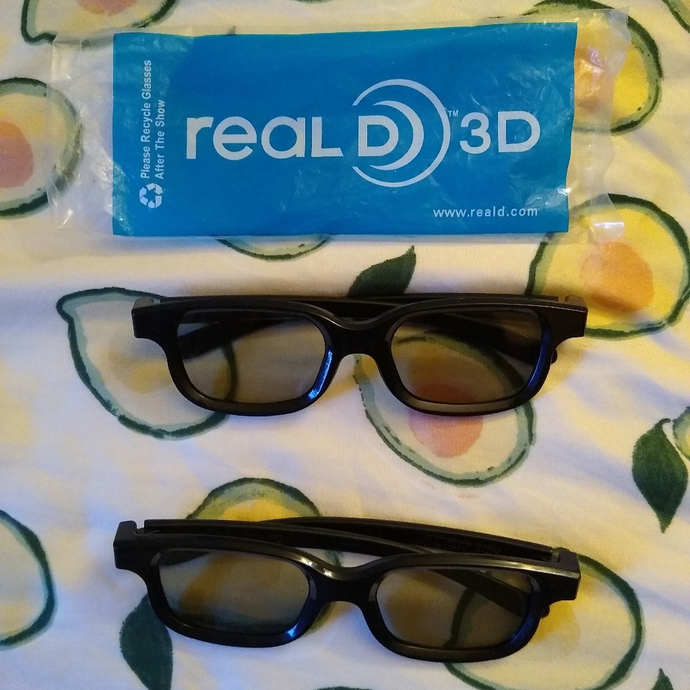 PAIR OF IMAX REAL 3D GLASSES